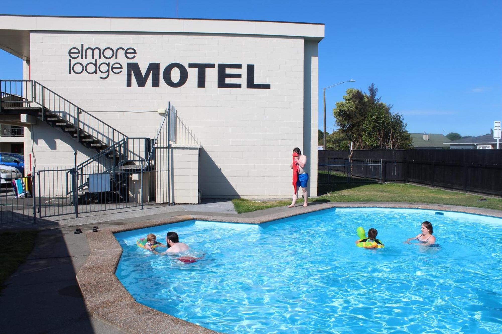 Elmore Lodge Motel Hastings Exterior photo